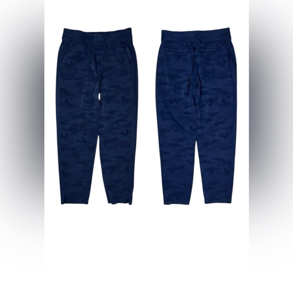 Athleta Brooklyn Blue Camo Jogger Pant‎